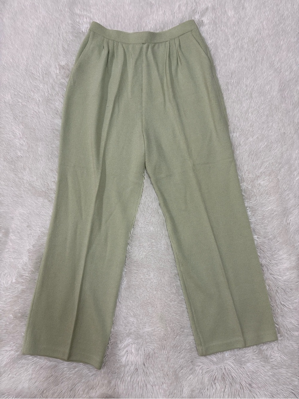 St. John Sage Green women’s Chinos